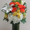 Bring a bright contemporary touch with a chic bouquet with a &ldquo;pop&rdquo;