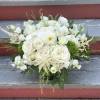 An elegant arrangement with a classic and fresh green and white color