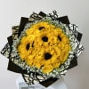 A radiant design that expresses joy and energy. Fresh yellow roses combined