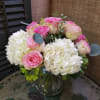 Classy Bouquet &ndash; Fresh Roses &amp; Hydrangeas in a Vase

Elevate any occasion