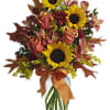 This ravishingly rustic bouquet is like a burst of country charm. Complementing
