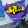 Bouquet of 12 Yellow roses accompanied by gypsophila and seasonal foliage.

Fine wrapping