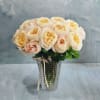 20 Stems Premium Garden Rose in designer vase. 