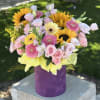 A radiant floral box in sunny yellow tones &mdash; a true burst
