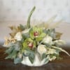 Green and white color composition in pumpkin arrangement would look so elegant