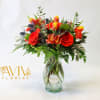 This intense flower arrangement is made never to forget you. Celebrate good