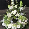 White &amp; green ring to hold an urn