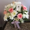 White Daisies &amp; Pink roses arranged in large glass bowl w/ Charm