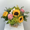 Sweet Sunflowers Flower Arrangement &ndash; Cheerful Sunflower Bouquet with Pink Roses &amp;