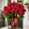 Long stem Roses with 10&quot; Glass Vases.//
48 Roses Standard (photo)//
60 Roses Deluxe//
You