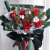 We prepare this beautiful bouquet with Christmas spirit, the perfect gift for