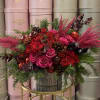 Roses, tree branches, pines, ornaments and callas  and more.
