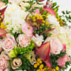Designer&rsquo;s Choice &ndash; Luxury Floral Arrangement
Designer&rsquo;s Choice is a fully artistic creation
