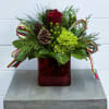 Jolly Red &amp; Green Bouquet

Bursting with classic Christmas charm, our Jolly Red