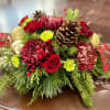 Enjoy the Holiday Times with a Traditional Centerpiece, perfect to put on