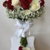 Bridal bouquet and boutonniere

Elegant design with fresh flowers, perfectly coordinated to complement