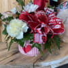 A smaller mixed arrangement in Reds, Pinks and Whites in a Ceramic