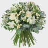 A fresh and luminous bouquet in soft whites and natural greens, evoking