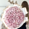 This beautiful bouquet of 100 roses made to surprise that special person.