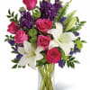 Make a bold statement to someone you love with this bouquet. 