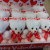 Add this super cute Valentines Day bear to any balloon bouquet or