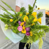 &ldquo;Emily&rdquo; &ndash; a bouquet filled with lightness, sunshine, and natural harmony.

Bright yellow