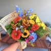 Beautiful vibrant blooms to brighten someone&rsquo;s day.
It includes a variety of premium