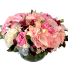 Soft, romantic, and effortlessly elegant, this arrangement is a study in tenderness.
Layers