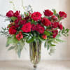 Elegant and beautiful, Avec Love is gathering of premium long stem red