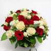 A timeless expression of beauty, this classic arrangement brings together the romance