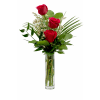 Simple. Classic. Always the right choice.
This elegant bud vase arrangement features three