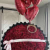 Bouquet of 200 Roses in red, with 5 Heart balloons