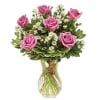 This flawless bouquet boasts a superbly crafted assortment of roses and Monte