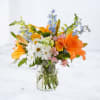 SUN SALUTATION BOUQUET
Greet the morning with fresh yellow snapdragons, white daisies, and