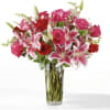 The perfect romantic gesture.
Flower varieties/shades may vary based on availability, but the