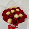 12 hermosas rosas de la mejor calidad con 8 chocolates ferrero 