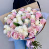 Premium champagne and pink roses 
Standard 48 roses 
Deluxe 72 roses 