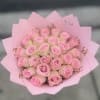 Buyer will receive a bouquet with 25 Pink roses with glitter. 