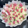 50 roses and 50 tulips

Roses color
Red
White
Pik
Hot pink