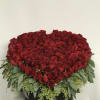 PREMIUM RED ROSES APROX 200 STEMS

A magnificent heart-shaped arrangement featuring 200 premium