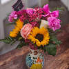 
A floral arrangement with a Mexican base, a lovely gift for Mother's