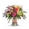 Pet Friendly?
No
This arrangement contains lilies and eucalyptus, which are toxic to cats
