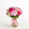  Pet Friendly?
No - This arrangement contains Lilies, which are highly toxic