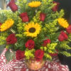 ROSAS ROJAS CON GIRASOLE EN OLLA DE BARRO