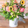 Sprung &ndash; Spring Mix is a designer&rsquo;s choice arrangement featuring a lively