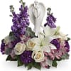 Show them they're in your heart with this magnificent display of roses