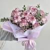 Burgundy pink Bouquet with claveles, eucalyptus and flower fillers.

The flowers may vary