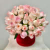 Product Information

Arrangement includes roses in a pink velvet box

Arrangement may look different

Substitution
