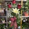 roses and lily in vase 