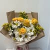 Hermoso bouquet con envltura coreana con su respectivo lazo